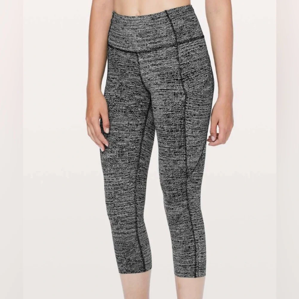 Lululemon Fast & Free Crop II Nulux 19